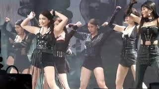 Red Velvet 'Alluring Velvet' + 'Pose' + 'Beg for Me' @redvelvet R to V Tour in Berlin 230527