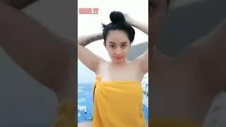 Bigo live pemersatu bangsa (Kimaya Agatha sexy banget pake handuk kuning)