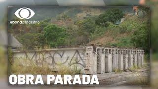 2 anos sem trabalhos: obras abandonadas acumulam lixo e vandalismo em SP