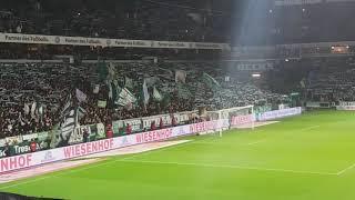 Werder Bremen v Fortuna Düsseldorf, players coming on the pitch