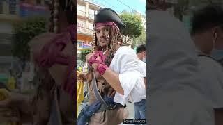 Jack Sparrow of the Cordillera low budget dancing in Baguio, Session road.