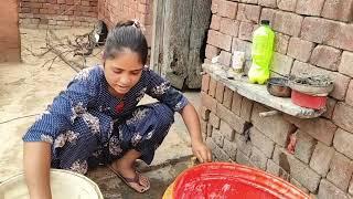 Garmi Ke Mausam Mein Lal Phool Ka Sag Paat paudi roti