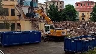 La Spezia  :demolizione e ricostruzione  scuola Media Fontana