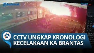 REKAMAN CCTV Ungkap Kronologi Detik-detik Kecelakaan KA Brantas Tabrak Truk di Semarang Hari Ini!