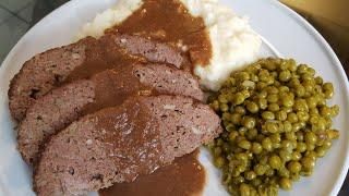 How to make Meatloaf with Mashed Potatoes, Brown Gravy and Peas