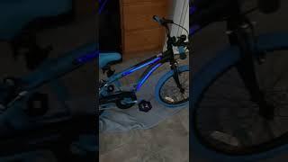 Jetson X Light-Up Kids Bike.  Just about the coolest bike ever.  #ridejetson @RideJetson