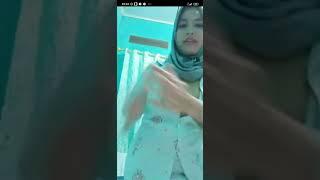 cwek hijab klihatan belahan