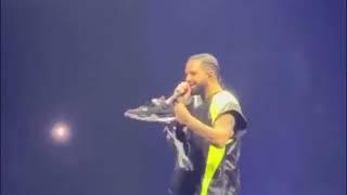 Drake tells fans not to throw things on stage - except bras… So they do @ It’s All A Blur Tour