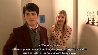 "Where's the loo" Brad Kavanagh & Ana Mulvoy Ten - legendado