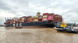 MSC Gayane entrando para a Portonave