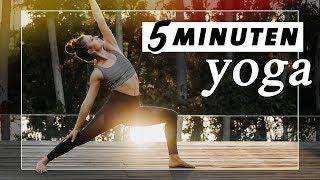 Yoga Flow für Energie & Power | Wach und fit in 5 Minuten | Dein Yogasnack für zwischendurch!