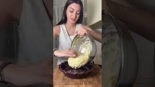 Если по русски то это обычный сахарный ПИРОГ как раз для тех лентяек кто не любит возится с тестом