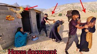 *Cobra House Document War and Mehdi's anger from Behnaz*
