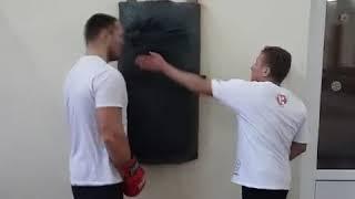 ЧЕМПИОНА ТРЕНИРУЕТ КРАПОВИК