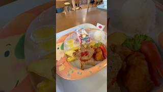 Обед в японской столовой #жизньвяпонии #японскаяеда #япония #японскаякухня #рамен #карри #столовая