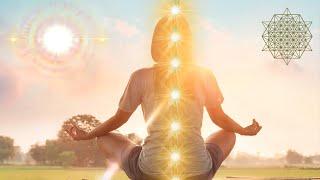 Solar-Crystalline Transmission: Clearing and Upgrading the Chakras and Aura.