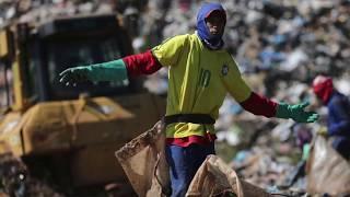 Better waste management in cities: What’s the role for the informal sector? What can mayors do?