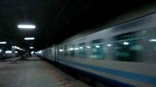 Indian Railways..Shatabdi express with a two-tone honking WCAM2P