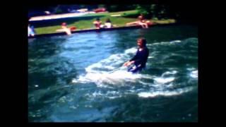 Eisbach Sommer 1977 mit einem Schalbrett vom Bau fing alles an der Pionier vom Eisbach