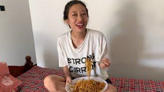 Priya ko Hatt Ko Egg Chowmein derai time baad