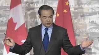 王毅怒斥 加拿大记者提人权问题，中国外长愤怒回应China’s Foreign Minister Castigates Canadian Reporter for Rights Question