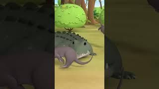 CROCODILE ATTACKING OTTERS!  | Leo the Wildlife Ranger | #shorts #education #kids