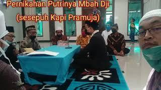 Istri Sholihah Penyejuk Mata.