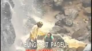 curug Cinulang YAYAN JATNIKA.flv