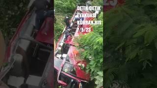 Detik Detik  penumpang keluar dari bis yg masuk jurang#shorts