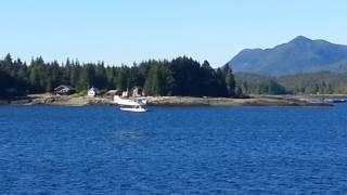 DeHavilland Beaver landing in Ketchikan Bay