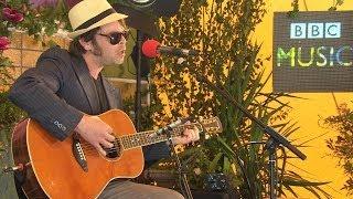 Gaz Coombes performs Girl Who Fell To Earth in the BBC Music Tepee