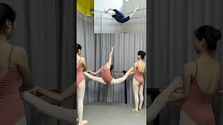 Unforgettable moments for dancers#Flexibility training#Classroom Highlights#Basic skills training
