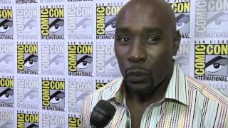 Morris Chestnut is "Ryan Nichols" on V