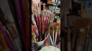 Decluttering Art Supplies and Organizing brushes from most used to least used!