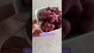 Blueberry bee pollen frozen dog treats recipe