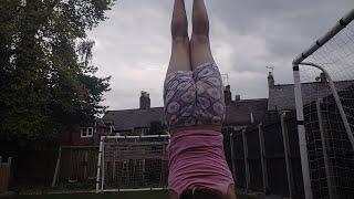 -how to do handstand bridge- (Tutorial)