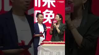 Cindy Yen 袁詠琳 sings Birthday song R&B With Knife