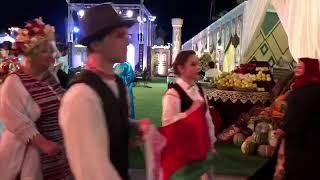Парад на фестивале