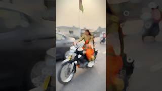 Bullet lover#youtubeshorts #bulletlover #bulletridergirl #bulletgirl #girlpower #girlrider