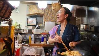 60-Year-Old JAPANESE DINER QUEEN - Authentic Local Okinawa Cuisine!