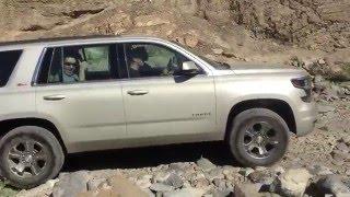 Chevrolet Tahoe Z71: In Action – Rocks