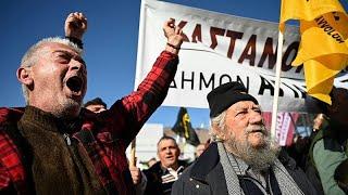 Agricultores continuam protestos na Europa sobre a política agrícola