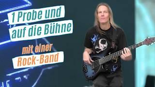 Aushilfs-Job als Bassist für einen Rock-Gig