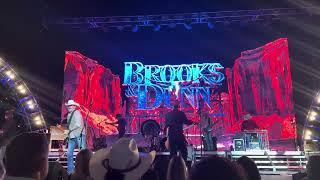 Brooks & Dunn - Only in America (Houston 05.17.24) HD