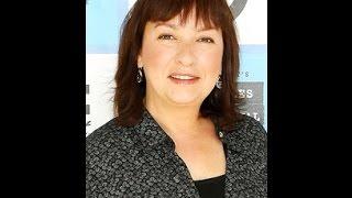 Elizabeth Pena Dead at 55, R.I.P Actress who worked on Modern Family and More