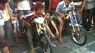 liaran tempo dulu , Rino KUPRIT vs Wagini (yang sekarang jadi POlisi)