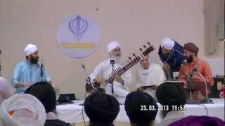 Ustad Dharambir Singh Ji and Sons Kaviraj Singh and Upneet Singh Singing Shabad