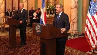 Presidente Danilo Medina recibe a Joseph Biden, vicepresidente de los EEUU.