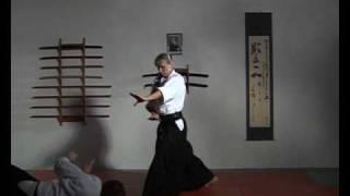 Natalia Rudneva demonstrates sumiotoshi.avi