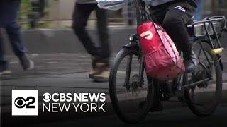 NYC lawmakers discussing e-bike and e-scooter regulation proposal